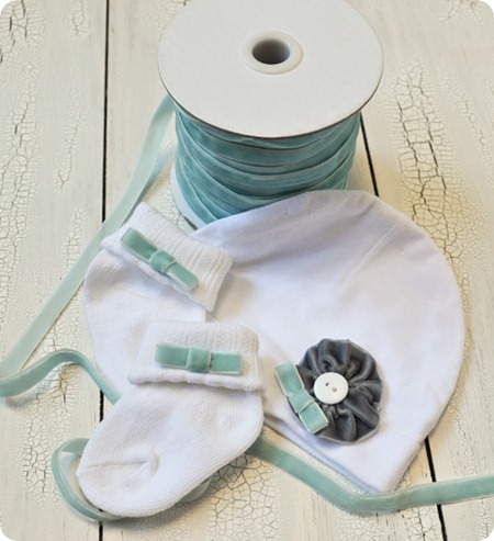 Newborn-Set-hat-and-socks