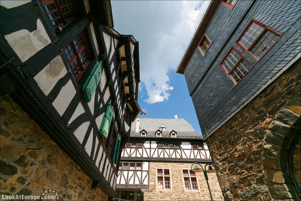 LookAtEurope.com | Европейские фото путешествия. Германия, Замок Шлоссбург ан дер Вуппер | Germany, Schlossburg an der Wupper