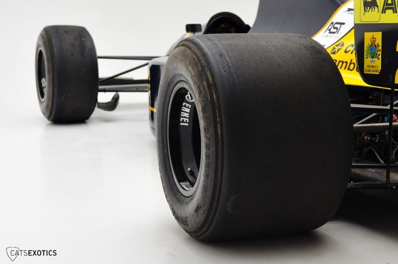 [1992-Minardi-F1-Racer-41%255B2%255D.jpg]