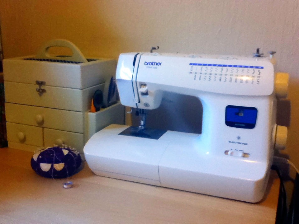 [sewing-machine%255B2%255D.jpg]