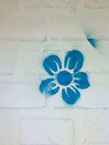 Blume Stencil