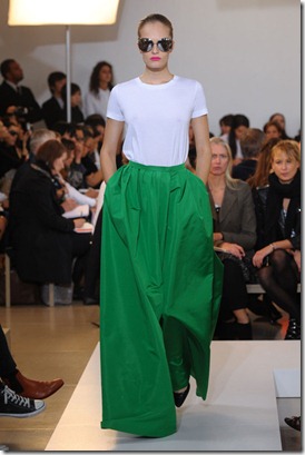JIL-SANDER-SPRING-RTW-2011-PODIUM-004_runway