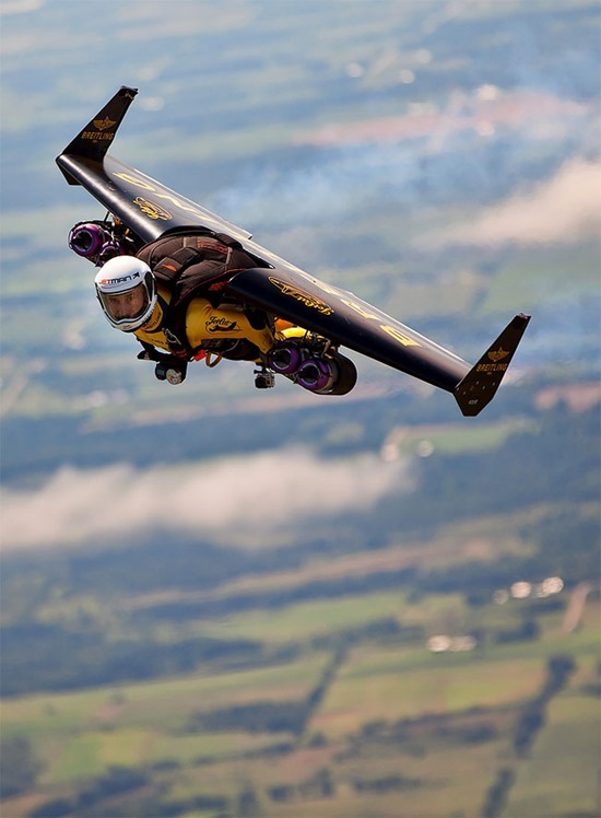 Jetman Yves Rossy (5)