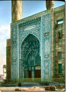 Saint_Petersburg._Mosque_exterior_detail,_entrance