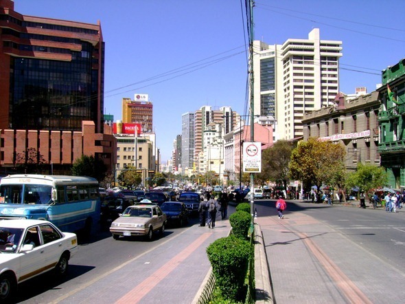 Avenida 16 de Julio - La Paz