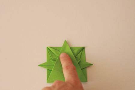 Origami Wreath Tutorial (1)