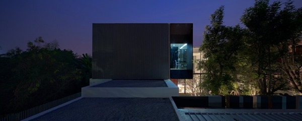 Casa YAK01 Tailandés / Ayutt y Associates Design casa-moderna