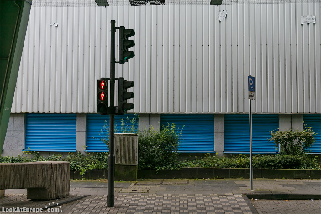 LookAtEurope.com: Евротур. Вупператаль город Энгельса и подвесной железной дороги швебебан