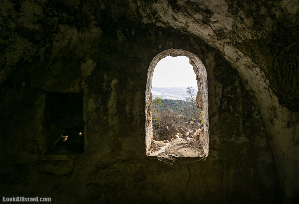 LookAtIsrael.com - Фото путешествия по Израилю | Крепость Бельмонт в кибуце Цуба | Belmont fortress