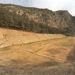 94.- Estadio de Delfos