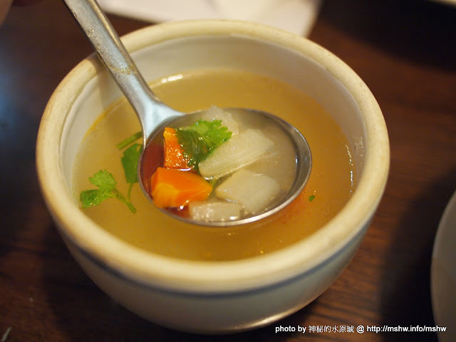 哪裡好吃哪裡去:美食避雷箴 【食記】台中喬家大院-美村店@西區草悟道 : 價格平實,外觀會唬人的台灣茶餐廳! 【食記】台中喬家大院-美村店@西區草悟道 : 價格平實,外觀會唬人的台灣茶餐廳! 下午茶 中式 區域 午餐 台中市 合菜 拉麵 晚餐 火鍋/鍋物 茶類 西區 輕食 飲食/食記/吃吃喝喝 麵食類
