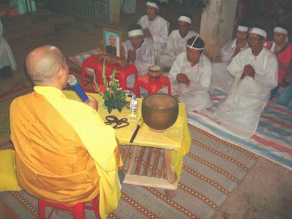 XuyenMocDieuTangNhaAnhViet_35.JPG