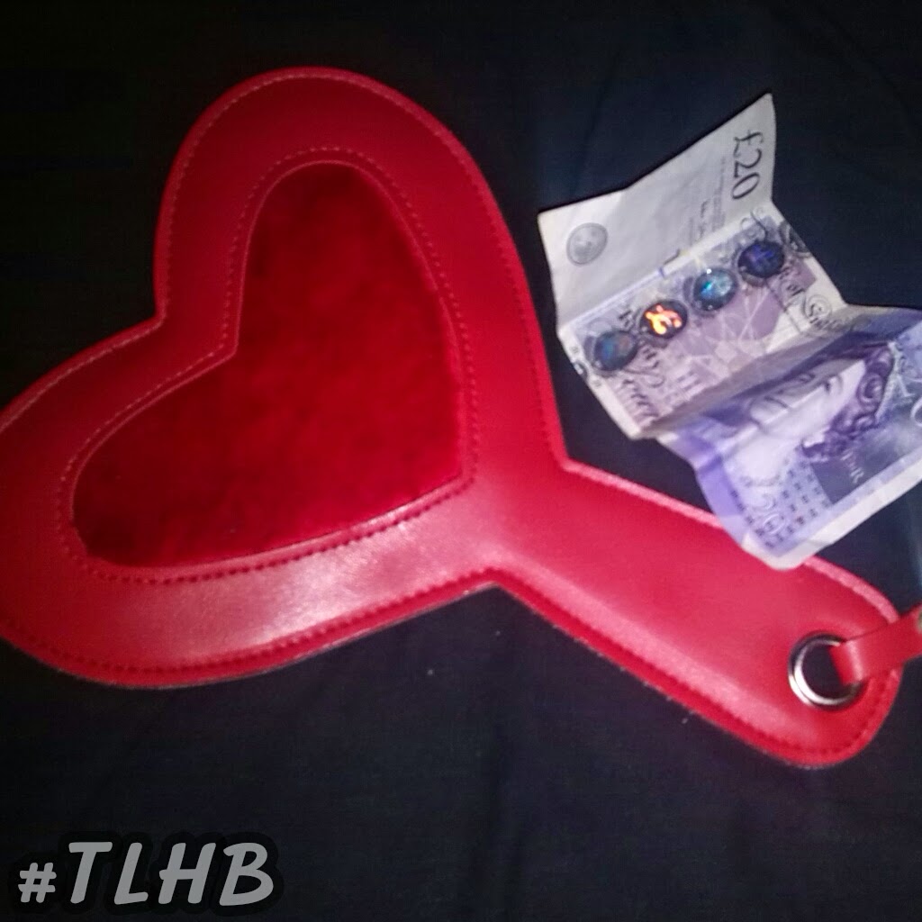savage x fenty heart paddle