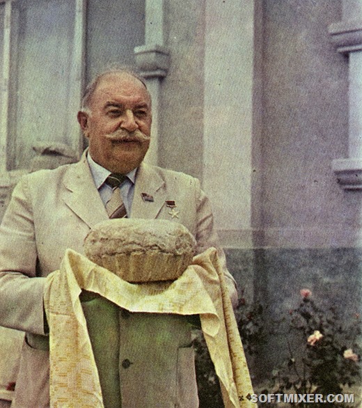 [1263050561_o15.jpg]