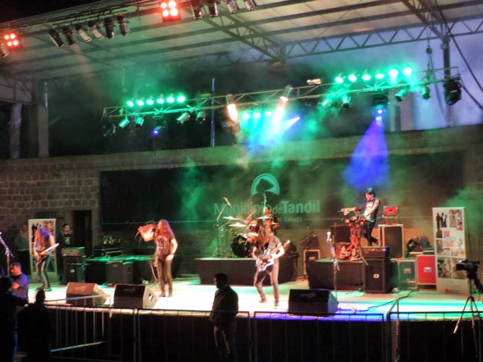 [10469037_1010480285644339_7251843998798438857_n%255B4%255D.jpg]