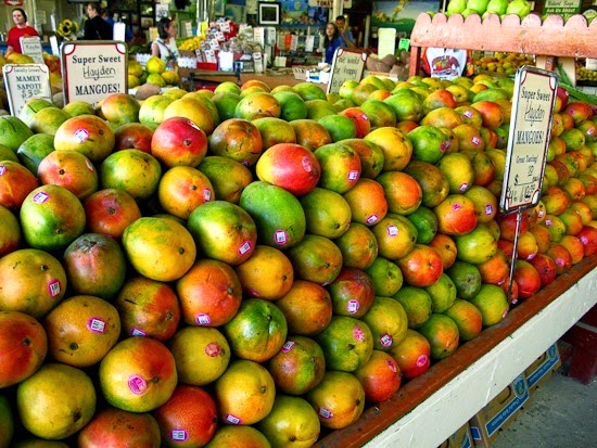 Robert is Here Fruit Stand Mangoes