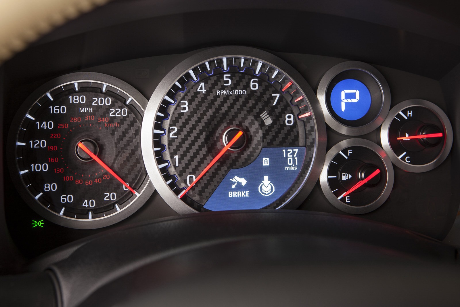 [2015-Nissan-GT-R-19%255B2%255D.jpg]
