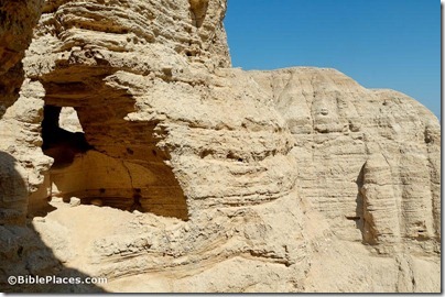 Qumran Cave 4 from 4b, tb051106117