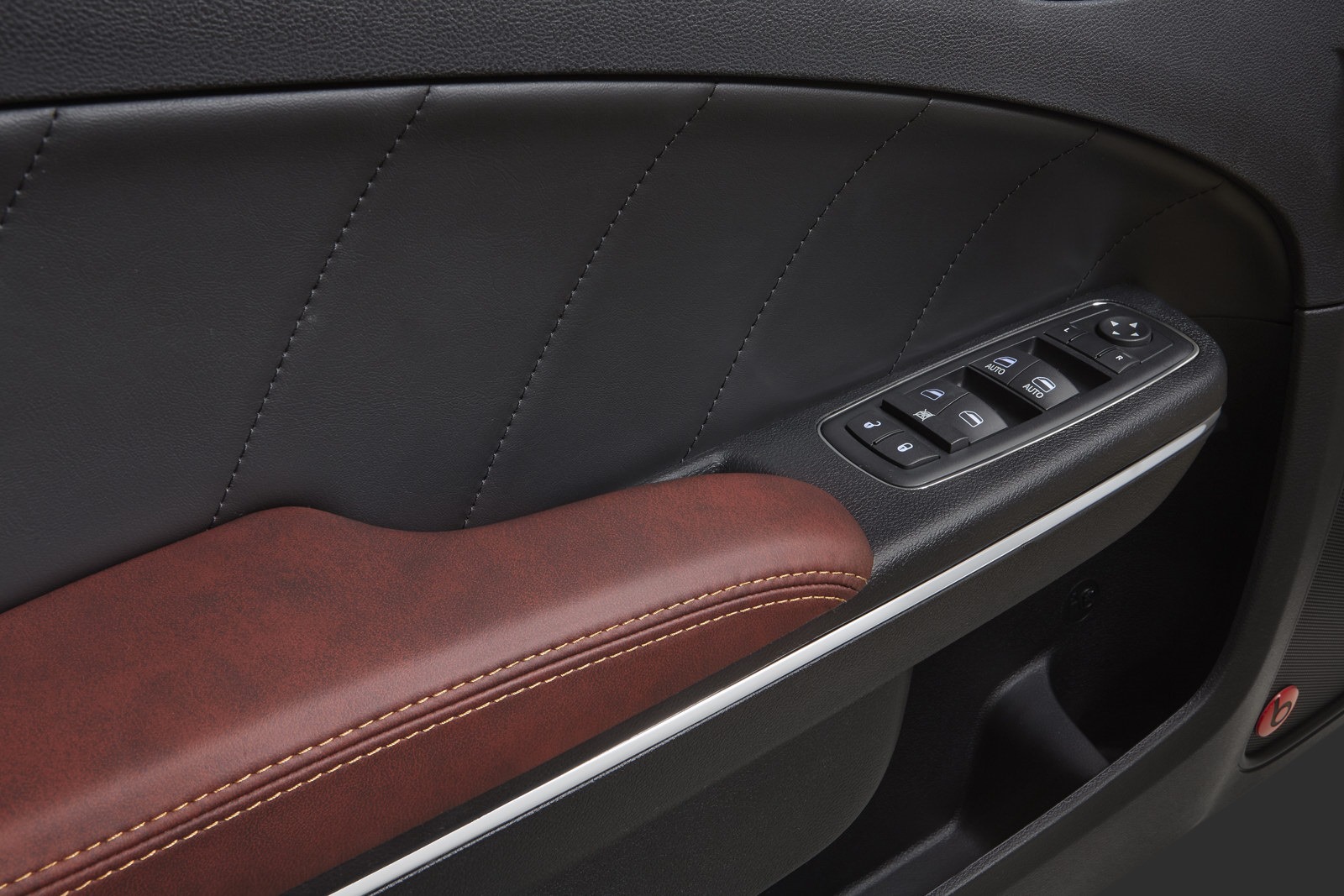 [2014-Dodge-Charger-100th-Anniversary-Edition-16%255B2%255D.jpg]