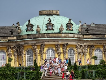 Obiective turistice Potsdam: Pavilion central - Palat Sanssouci