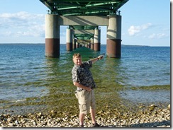2012_08_21 38 MI Mackinaw City Ken under bridge