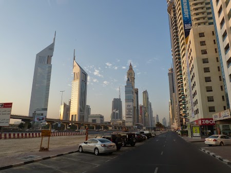 01. Dimineata pe Sheikh Zayed.JPG