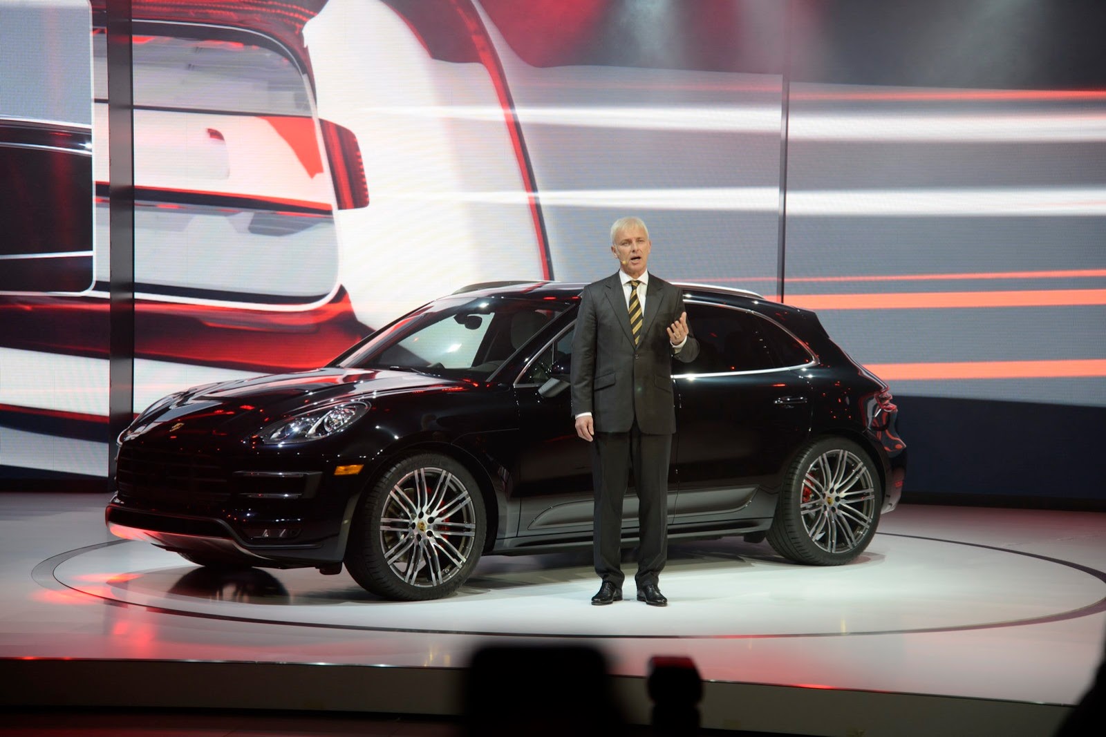 [2013-Los-Angeles-Auto-Show-254%255B2%255D.jpg]