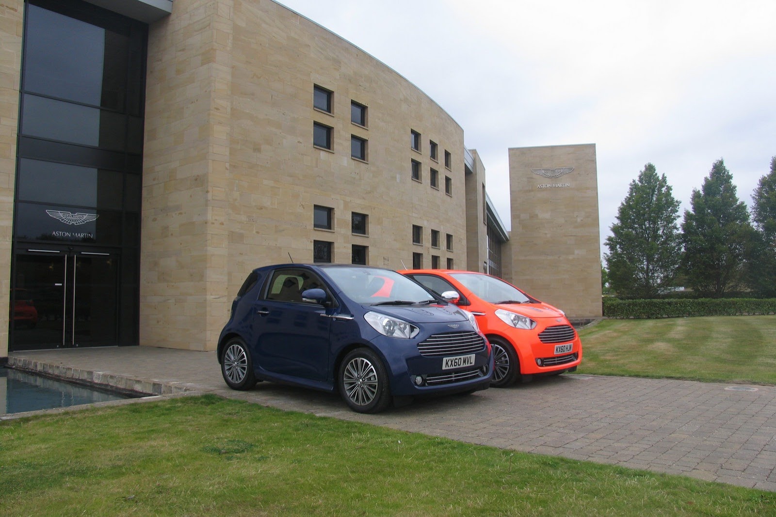 [Aston-Martin-Cygnet-2%255B2%255D.jpg]