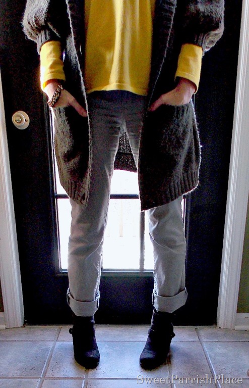 chunky sweater, grey skinny jeans, yellow shirt and booties4