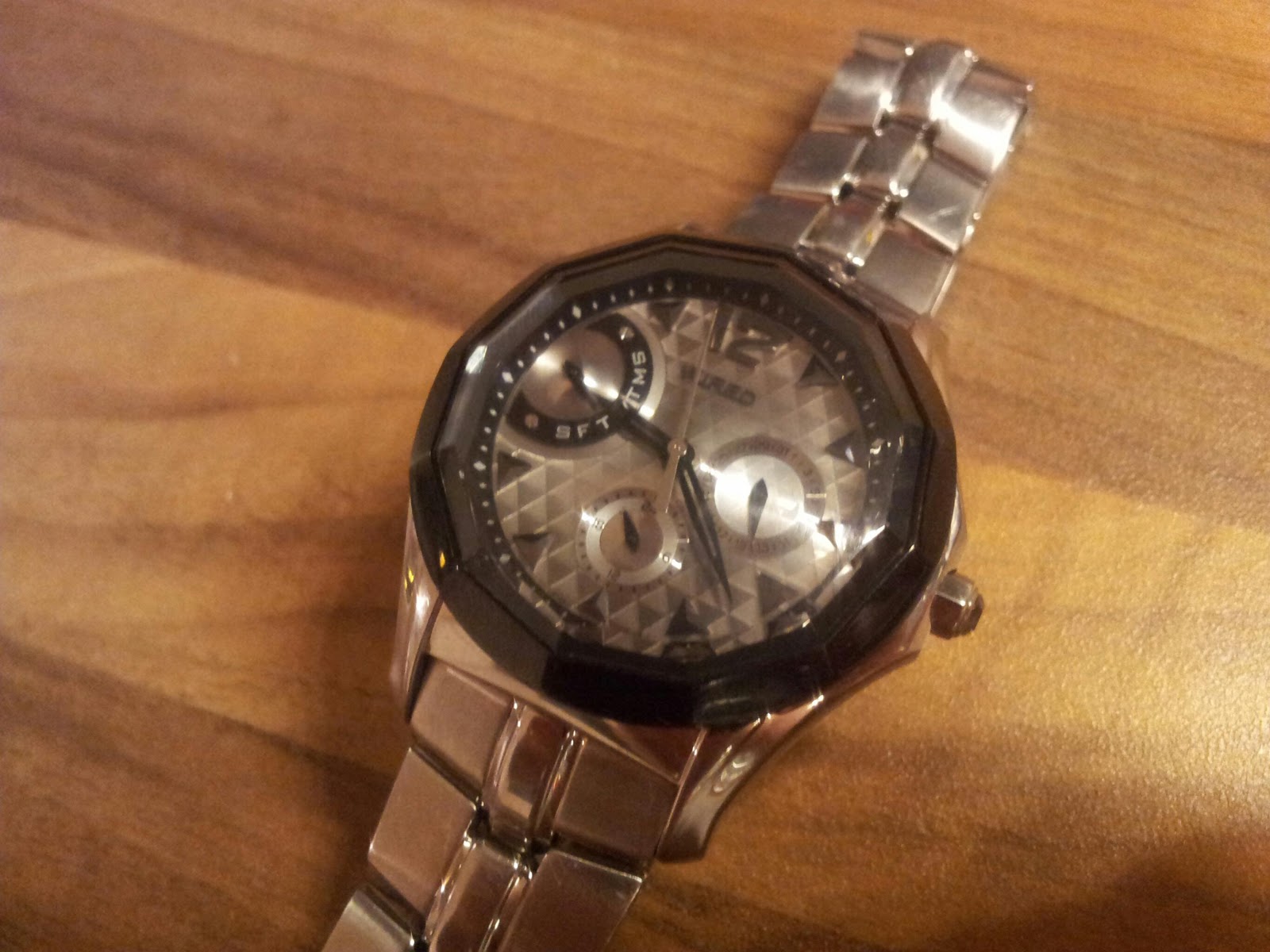 Which Watch Today...: Seiko Wired - Dodecagon Dial 5Y66
