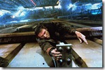 Deckard, pasándolas canutas en la cornisa de un edificio