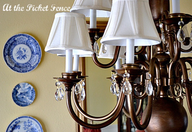 Brass Chandelier S Makeover, How Do You Paint A Metal Chandelier