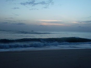 Wednesday sunrise, full moon and beach 025