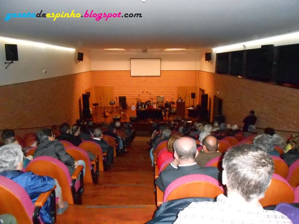 [GAZETA%2520DE%2520ESPINHO008Livro%2520MCS%255B3%255D.jpg]