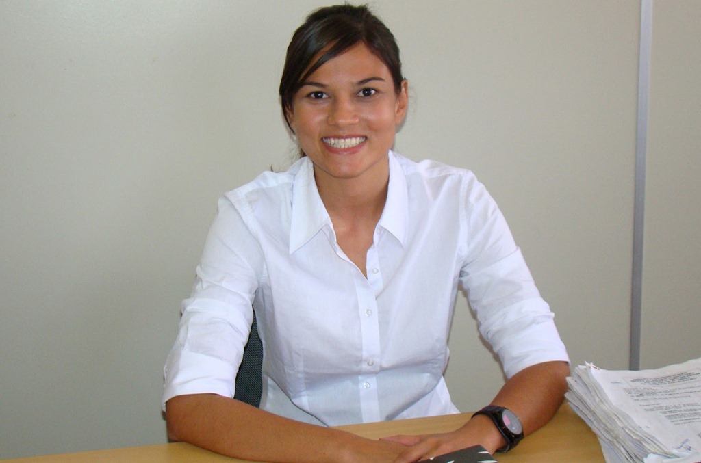 [MARIANA%2520ARA%25C3%259AJO%252C%2520GE%25C3%2593LOGA%255B4%255D.jpg]