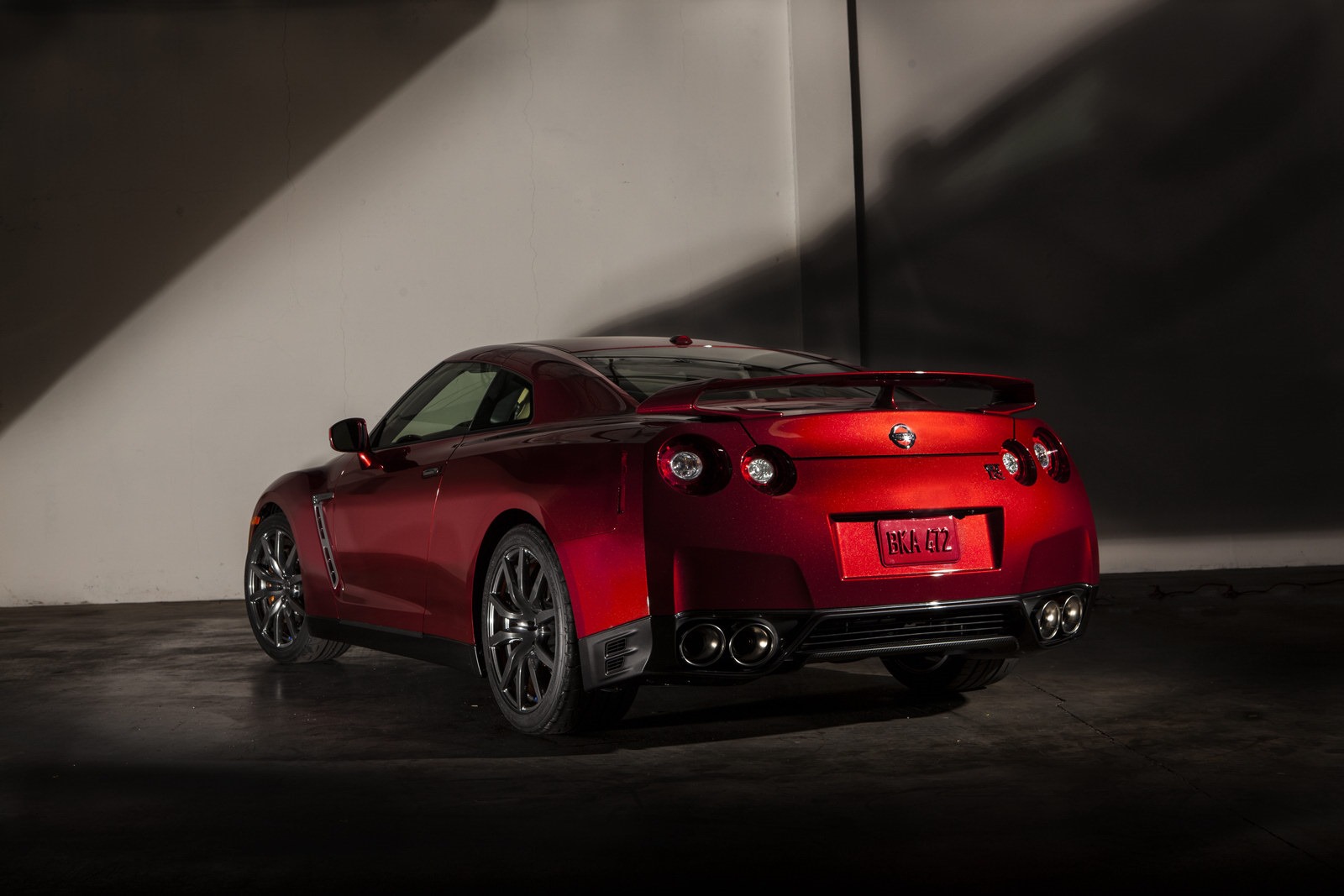 [2015-Nissan-GT-R-4%255B2%255D.jpg]