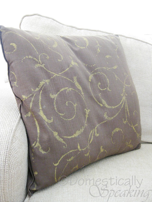 [stencil-pillow-44.jpg]