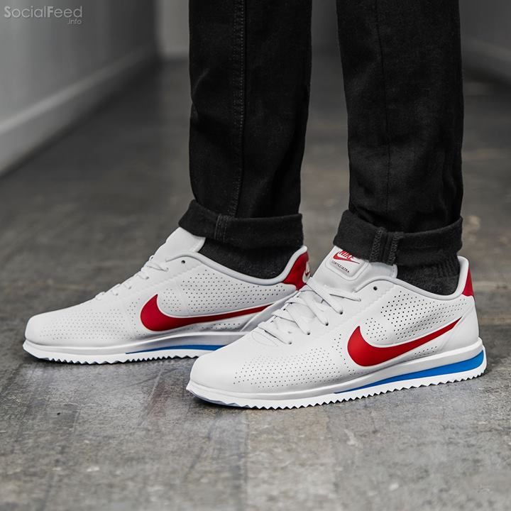 nike cortez ultra moire on feet