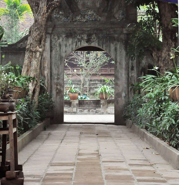 Lối vào chùa Mía Lối vào chùa Mía