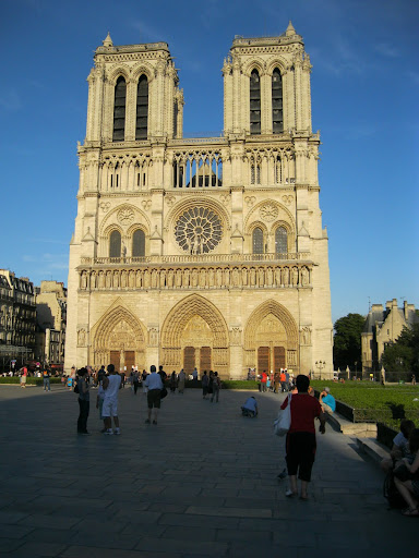 Notre Dame from the front