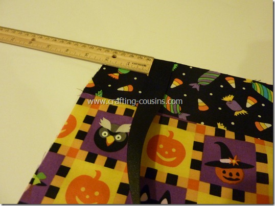 Trick or Treat bag tutorial by Crafty Cousins (12)