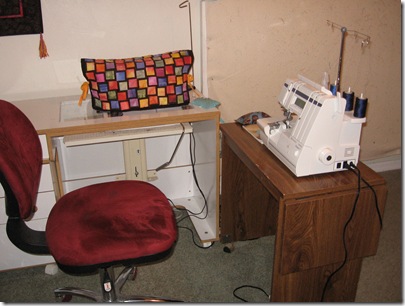 serger table