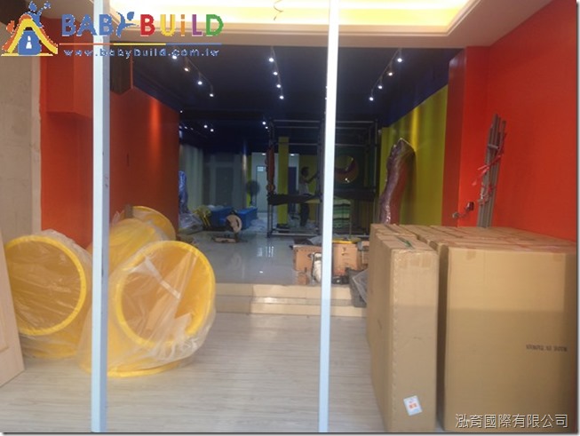 BabyBuild 室內遊具零組件與施工器具進場 BabyBuild 室內遊具零組件與施工器具進場