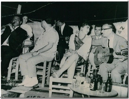 386789_147458502060409_1233260111_n