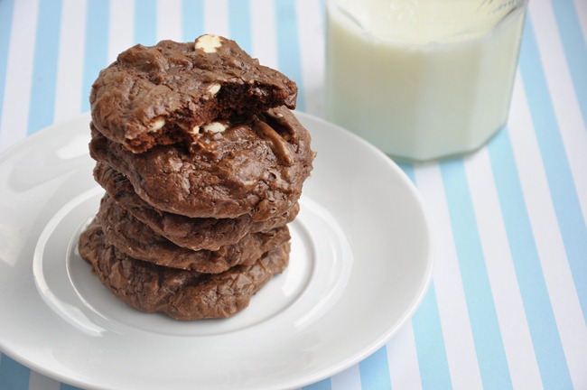 [chocolate-brownie-cookies-1503.jpg]