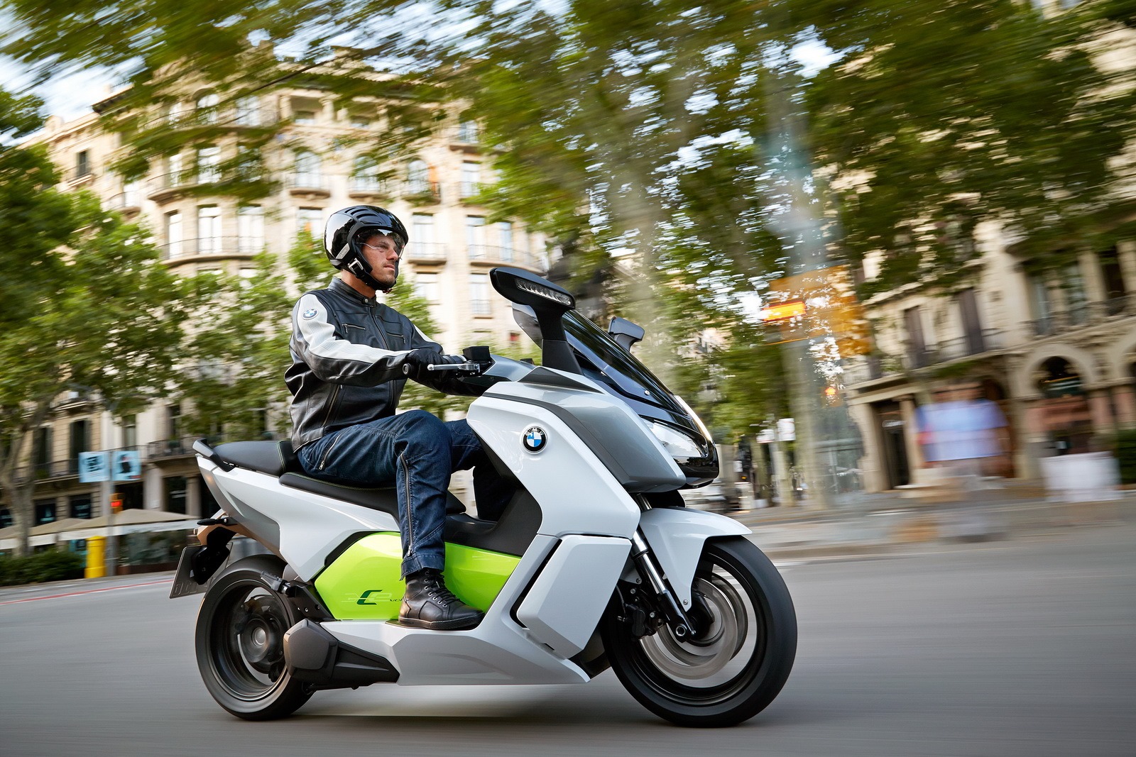 [BMW-Electric-Scooter-9%255B4%255D.jpg]
