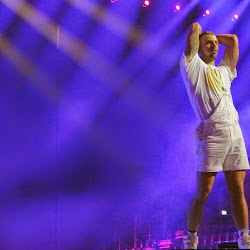 Si ça c'est pas une bonne raison de se lever !! eurovision-14-06-danseur-francais-1.jpg