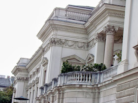 Imagini pentru Palatul Liechtenstein
