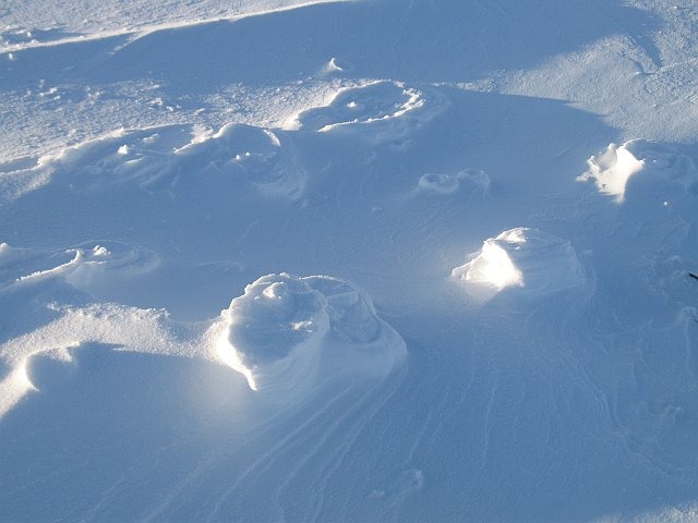 raised-footprints-snow-3
