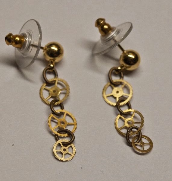 [steampunk-earrings2.jpg]